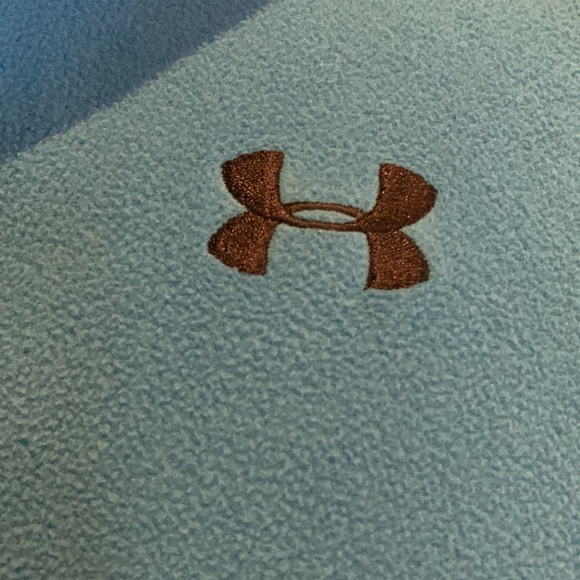 Under Amour 1/4 zip fleece - Picture 2 of 6